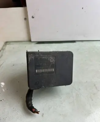 Volkswagen Polo IV 9N3 ABS Pump 6Q0907379L 00003051D0 10096003323