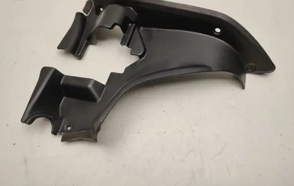 Mercedes-Benz E C207 W207 Other trunk/boot trim element A2076930633