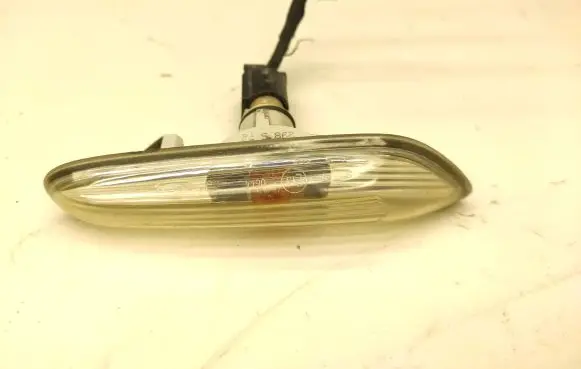 BMW 5 E60 E61 Front fender indicator light