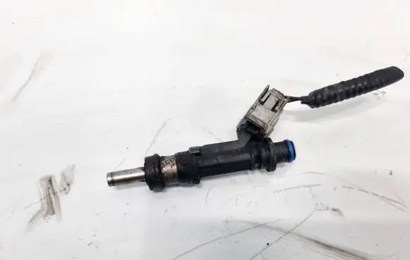 Fuel injector
