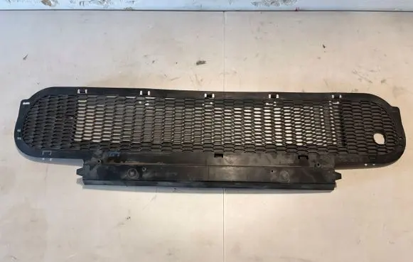 Mini One - Cooper R50 - 53 Front bumper lower grill 51117068396