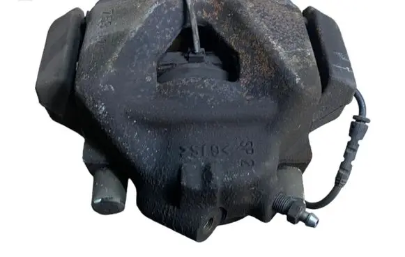 BMW X1 E84 Front brake caliper 34116778145 6778145