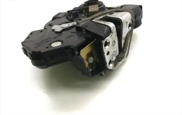 Lexus IS 220D-250-350 Front door lock
