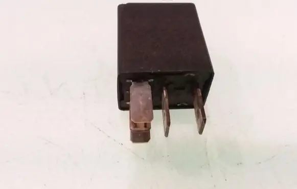 Audi A4 S4 B6 8E 8H Other relay 8Z0951253 395