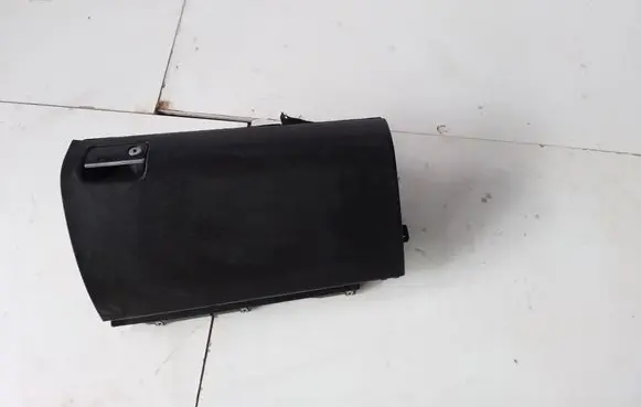 Mercedes-Benz GL X164 Glove box set A1646800091