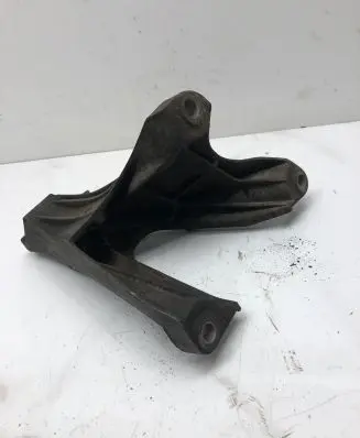 Audi A6 S6 C6 4F Engine mounting bracket 4F0199308P