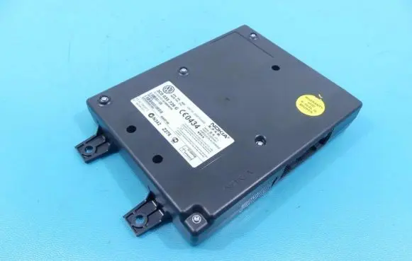 Volkswagen PASSAT B6 Central body control module 3C0035729G IMPRK1043792