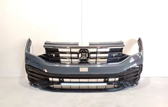 Volkswagen Tiguan Front bumper 5NA807221D 5NA853677Q 5NA853651BE