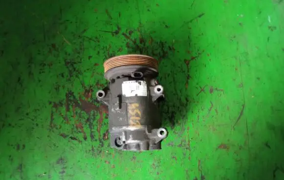 Renault Scenic II - Grand scenic II Air conditioning (A/C) compressor (pump) 01140543