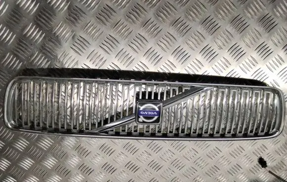 Volvo V50 Front grill 8678554
