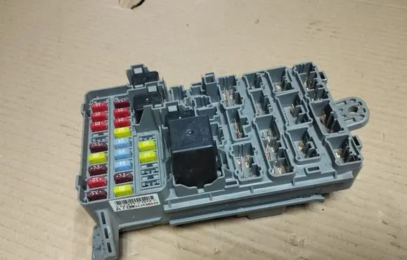 Honda Element Fuse box set SCVA33
