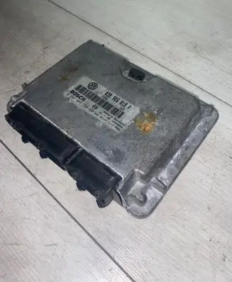 Audi A6 S6 C6 4F Engine control unit/module 038906018P 28SA3664 0281001720