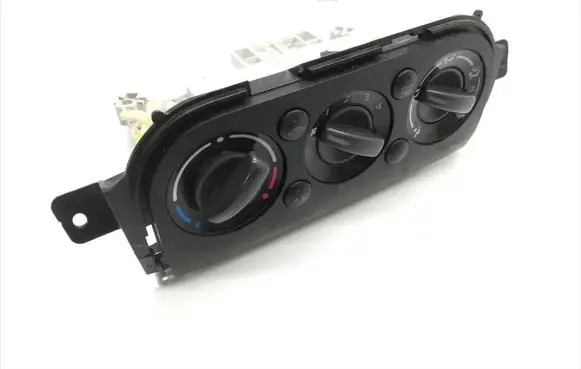 Suzuki SX4 Climate control unit