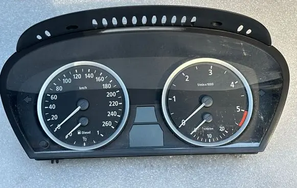 BMW 5 E60 E61 Speedometer (instrument cluster) 62116958600 110080213