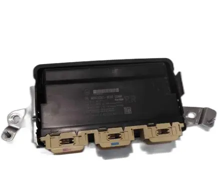 Mercedes-Benz S W222 Tow bar relay 