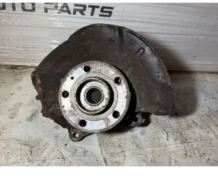 Volvo S60 Front wheel hub 9461944