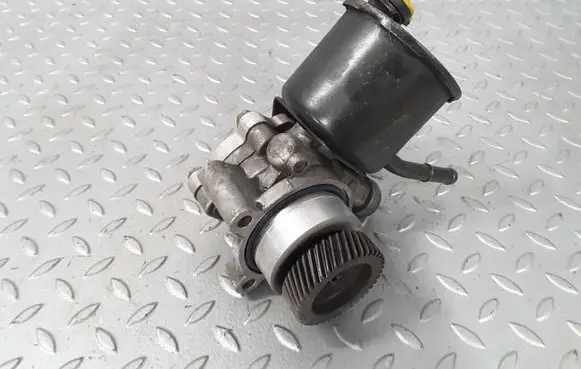 Mazda Premacy Power steering pump GJ2B3265XA