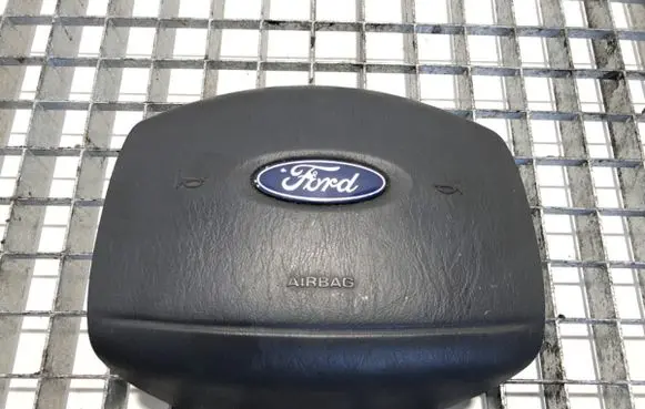 Steering wheel airbag