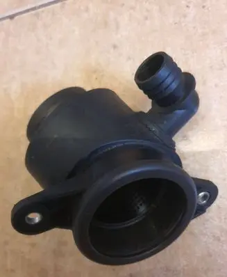 Intake resonator