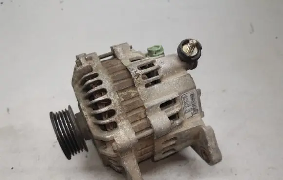 Subaru Forester SF Generator/alternator 23700AA380