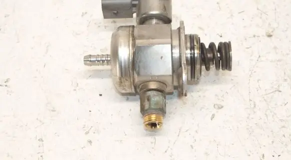 Fuel injection high pressure pump