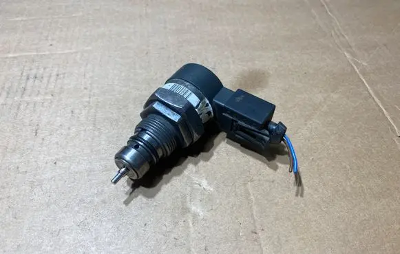 Fuel pressure sensor