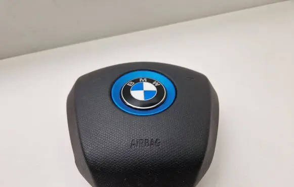 BMW i3 Steering wheel airbag 33687036304 08022017 17B039000051