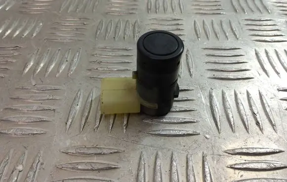 Audi A6 S6 C5 4B Parking PDC sensor 4B0919275E