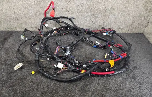 Tesla Model Y Positive cable (battery) 