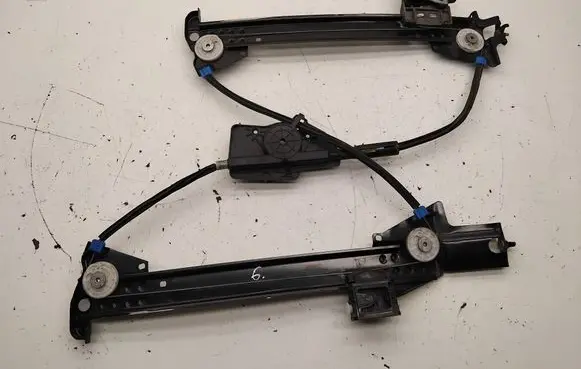 Tesla Model S Rear window lifting mechanism without motor 16936102 16936042