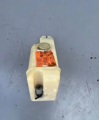 BMW 5 E28 Windshield washer fluid reservoir/tank 1827417