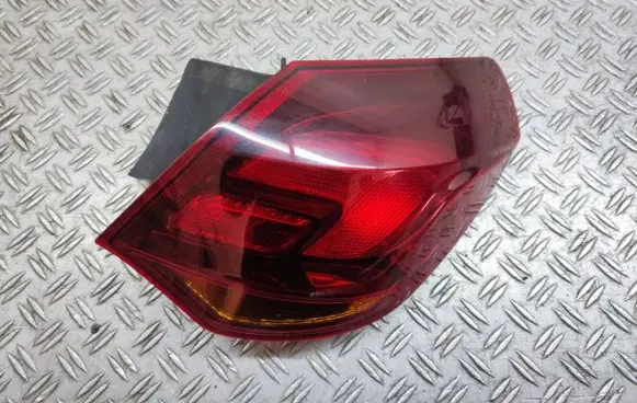 Opel Astra J Rear/tail lights 13306459