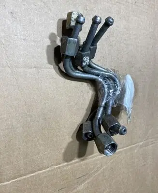 Mercedes-Benz Sprinter W901 W902 W903 W904 Fuel injector supply line/pipe 6110700033