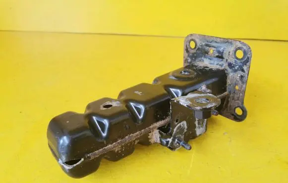Mercedes-Benz V Class W447 Front bumper shock/impact absorber A4476200195