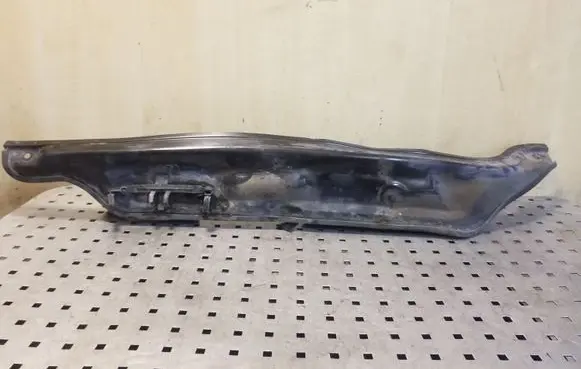 Skoda Octavia Mk2 (1Z) Other engine bay part 1K0805275