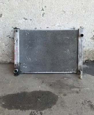 Infiniti G37 A/C cooling radiator (condenser) 