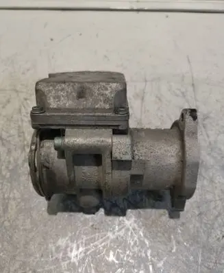 Audi A2 Throttle body valve 045128063D