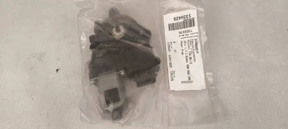 Hyundai i40 Front door window regulator with motor 8246032010