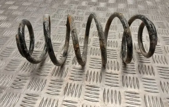 Toyota Yaris Rear coil spring