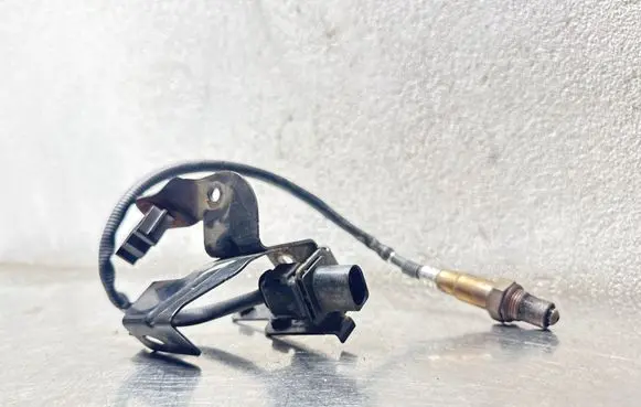 Opel Astra H Lambda probe sensor 1928404687 1P06060516