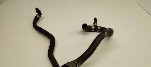 Land Rover Range Rover Sport L494 Engine coolant pipe/hose