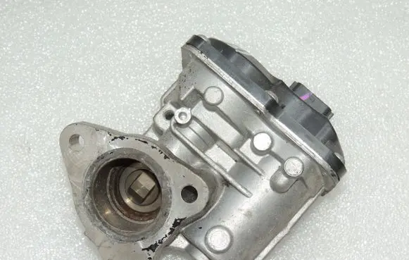 Nissan Qashqai EGR valve 147102557R 1471000Q1D