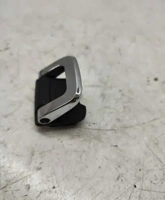 Peugeot 508 RXH Tie down hook / loop 