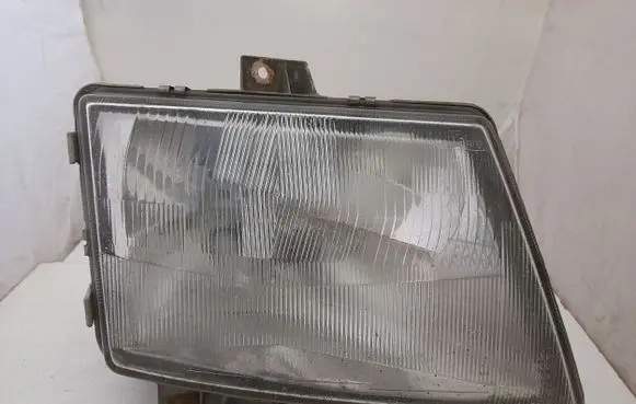Mercedes-Benz Vito Viano W638 Headlight/headlamp 205510052