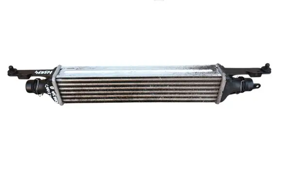 Opel Corsa D Intercooler radiator 440926702