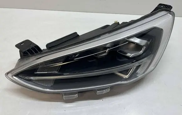 Ford Focus Headlight/headlamp JX7B13E015AD