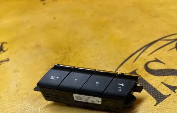 Porsche Panamera (970) Seat memory switch 97061310350