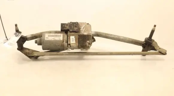 Audi A4 S4 B7 8E 8H Front wiper linkage and motor 8K1955119A