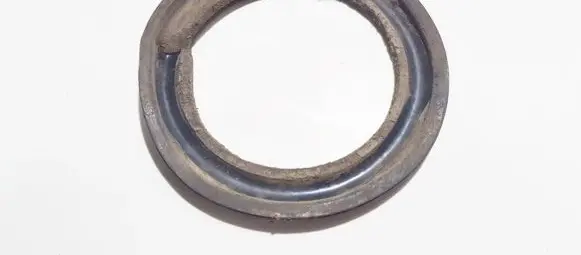 Toyota Corolla Verso AR10 Front coil spring rubber mount 