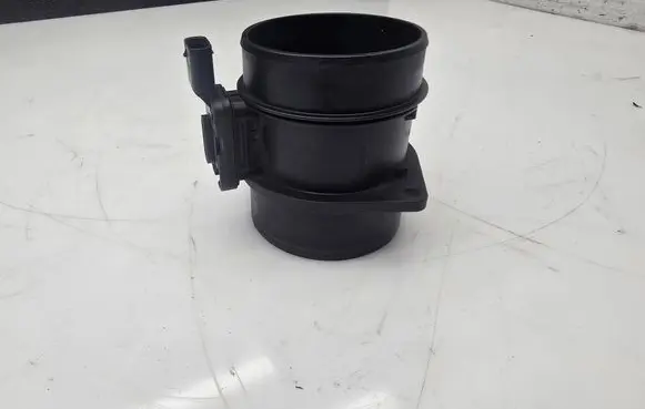 Mercedes-Benz Sprinter W906 Mass air flow meter A6519050500 9004 LM0042